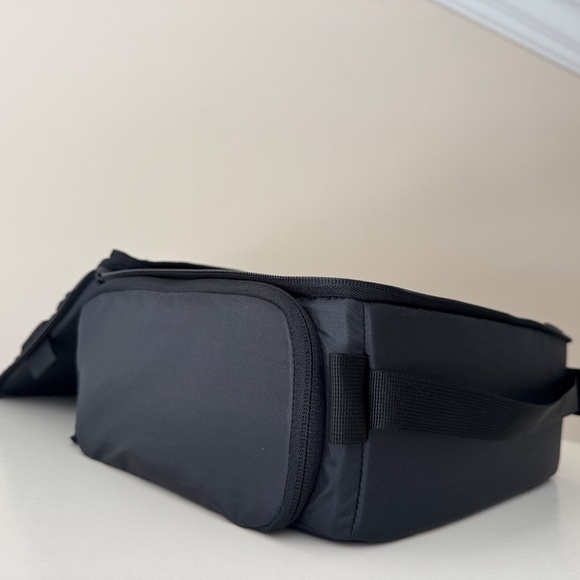 Wandrd Medium Camera Cube - Picture 14 of 16